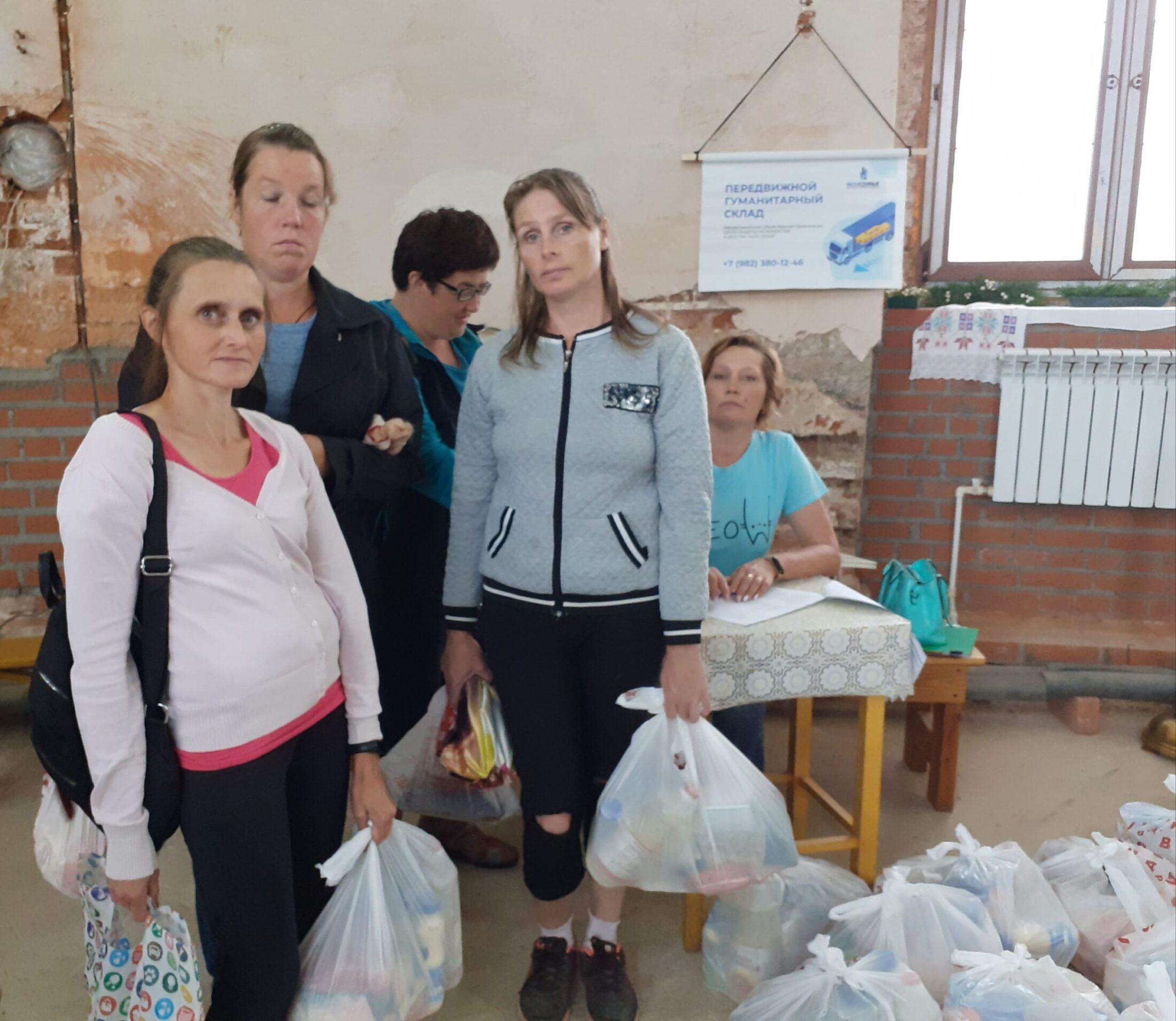 Передвижной Гуманитарный склад приехал к жителям Верхошижемского района