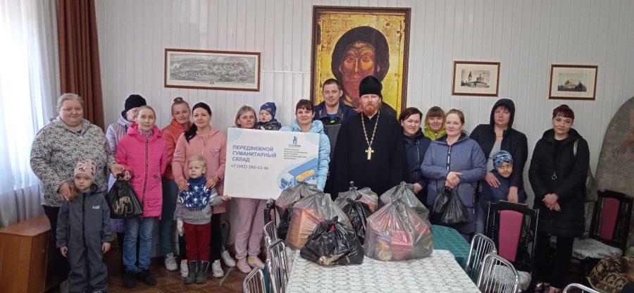 Центр «Моя семья» с гуманитарной миссией посетил село Адышево Оричевского района и пгт Нижне-Ивкино Куменского района