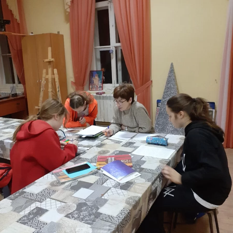 Прошли очередные занятия по русскому языку с детьми из подопечных семей