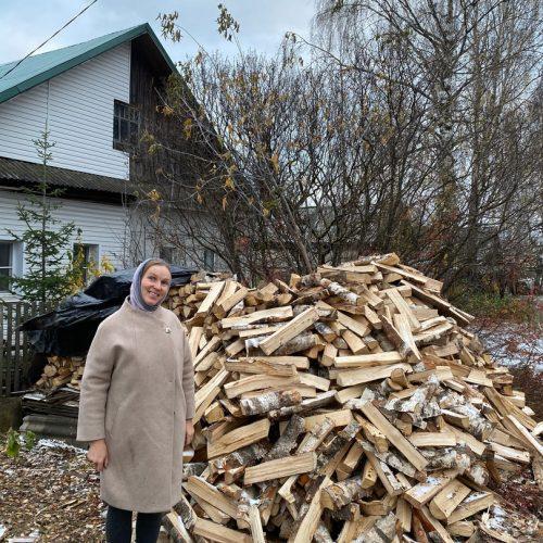 Помогли подопечной семье приобрести дрова на зиму
