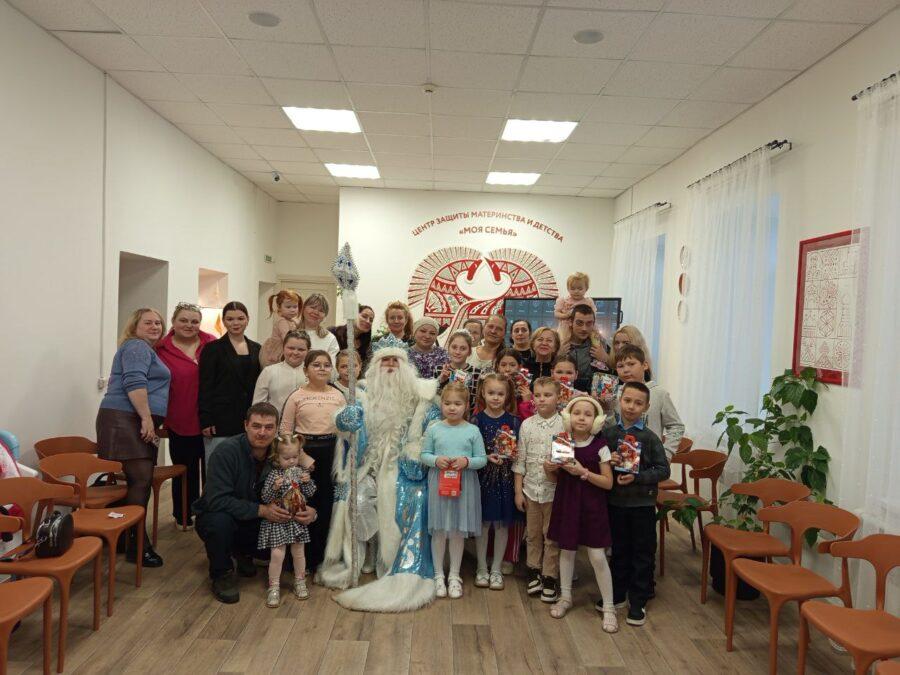 В нашем Центре состоялось новогоднее представление для детей из подопечных семей