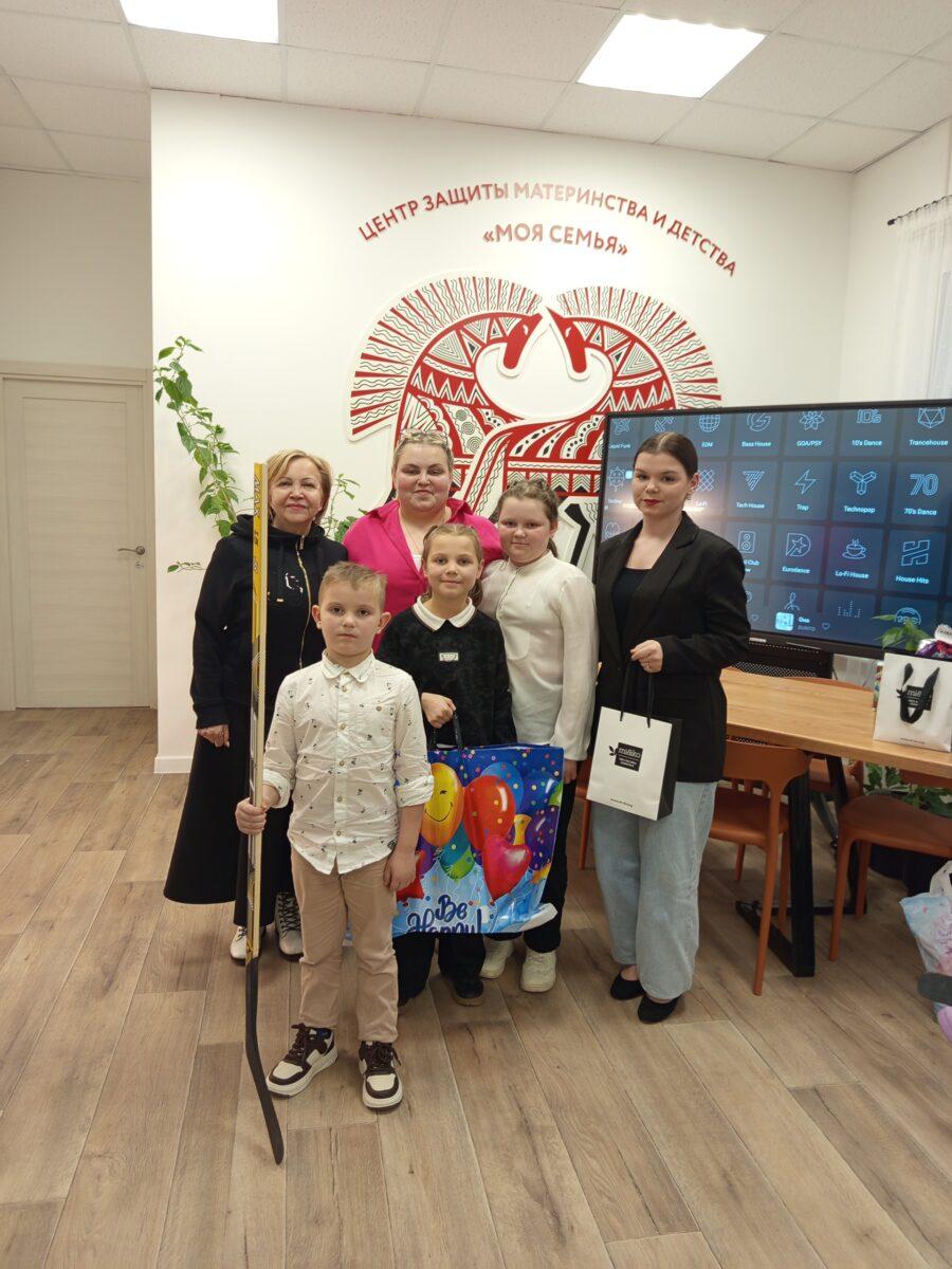 Благодарим компанию Натуральная косметика Мико за прекрасные Новогодние подарки для наших семей с детьми