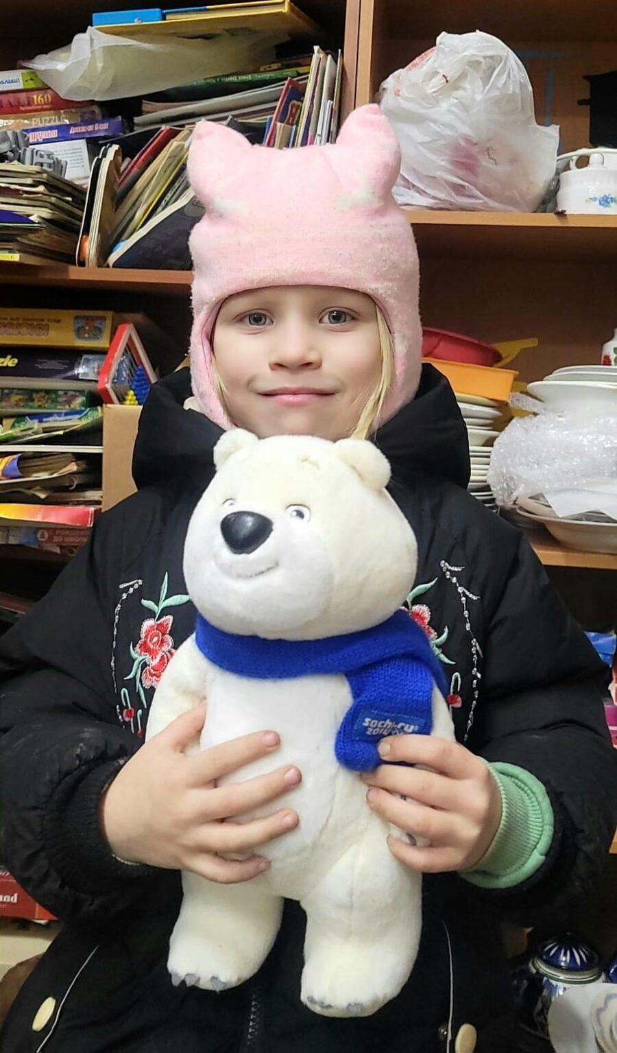 В декабре наш вещевой склад посетили нуждающиеся семьи Кирова