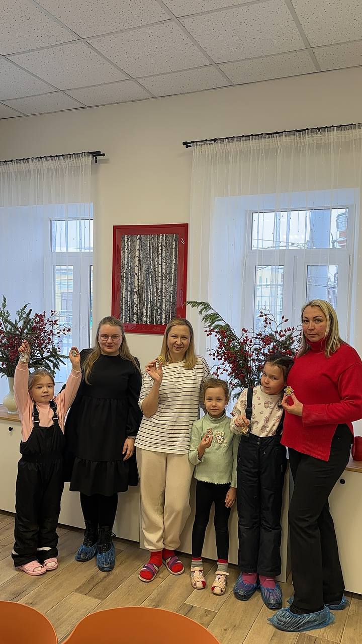 В декабре в нашем Центре состоялся мастер-класс по изготовлению брошей своими руками