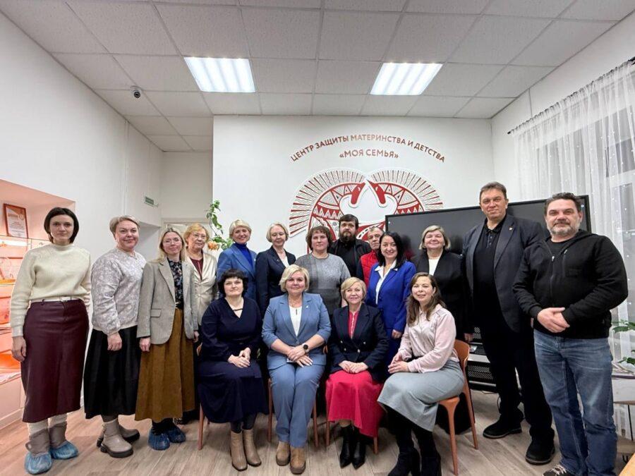 В Центре «Моя семья» состоялось заседание комиссии Общественной палаты Кировской области по сохранению традиционных духовно-нравственных ценностей