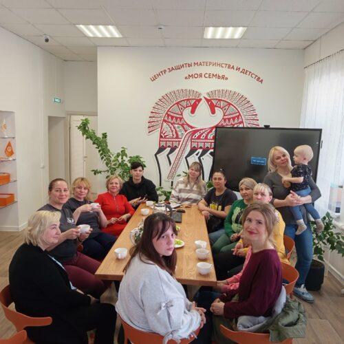 Сегодня мы встретились в СЕМЕЙНОМ КЛУБЕ и поговорили о том как обрести радость.