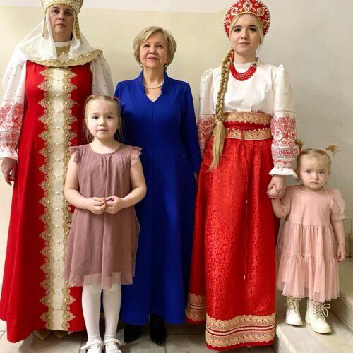 Приняли участие на городском женском форуме «Город в женских лицах»