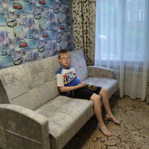 В июле наш Центр передал в нуждающиеся семьи 2 дивана, двухъярусную кровать, стиральную машину, а также заменил столешницу на кухне